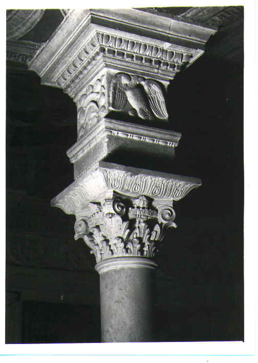 capitello di colonna, serie - bottega lucana (sec. XVI)