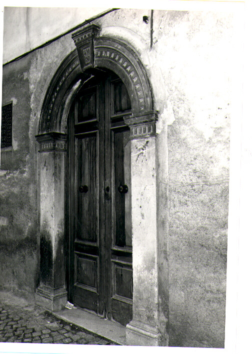 portale - ad arco - bottega lucana (sec. XX)