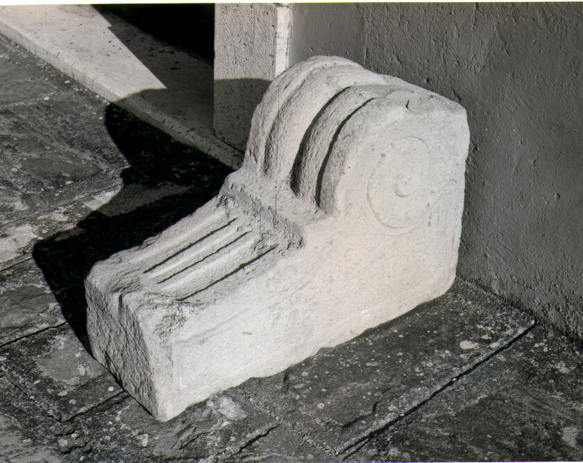 mensolone, serie - bottega Italia meridionale (fine/inizio secc. XVIII/ XIX)