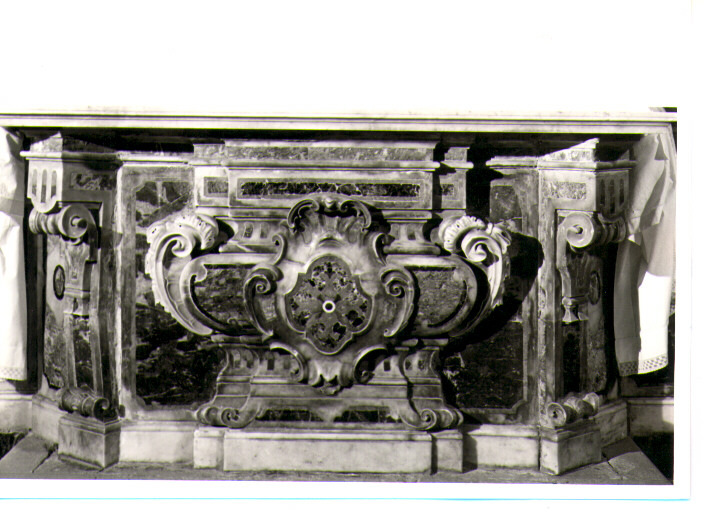 altare, elemento d'insieme - bottega napoletana (seconda metà sec. XVIII)