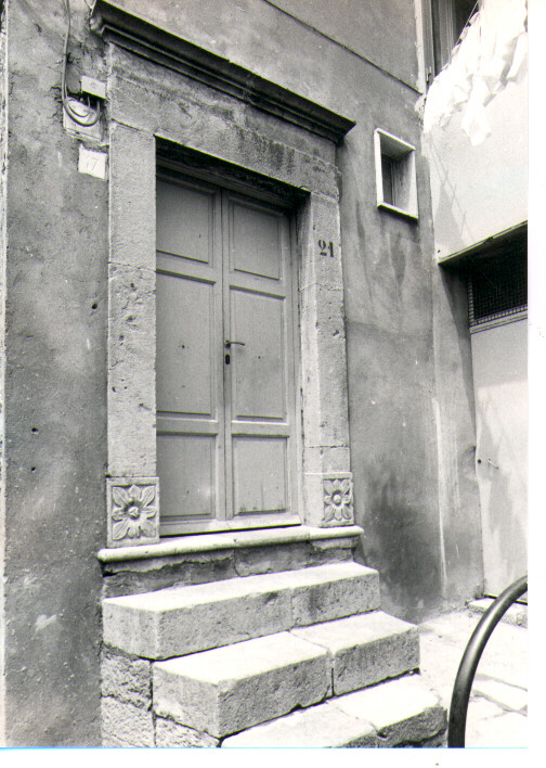 portale architravato - bottega lucana (inizio sec. XIX)