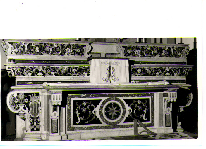 altare maggiore - bottega napoletana (sec. XVII)