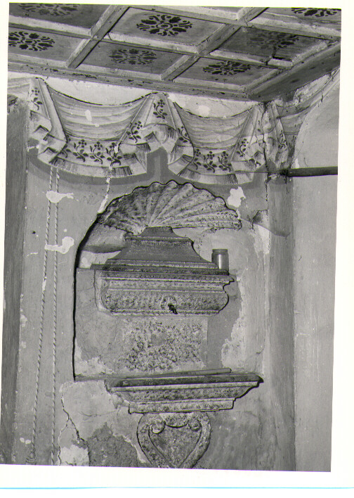 fontana - bottega Italia meridionale (sec. XVII)