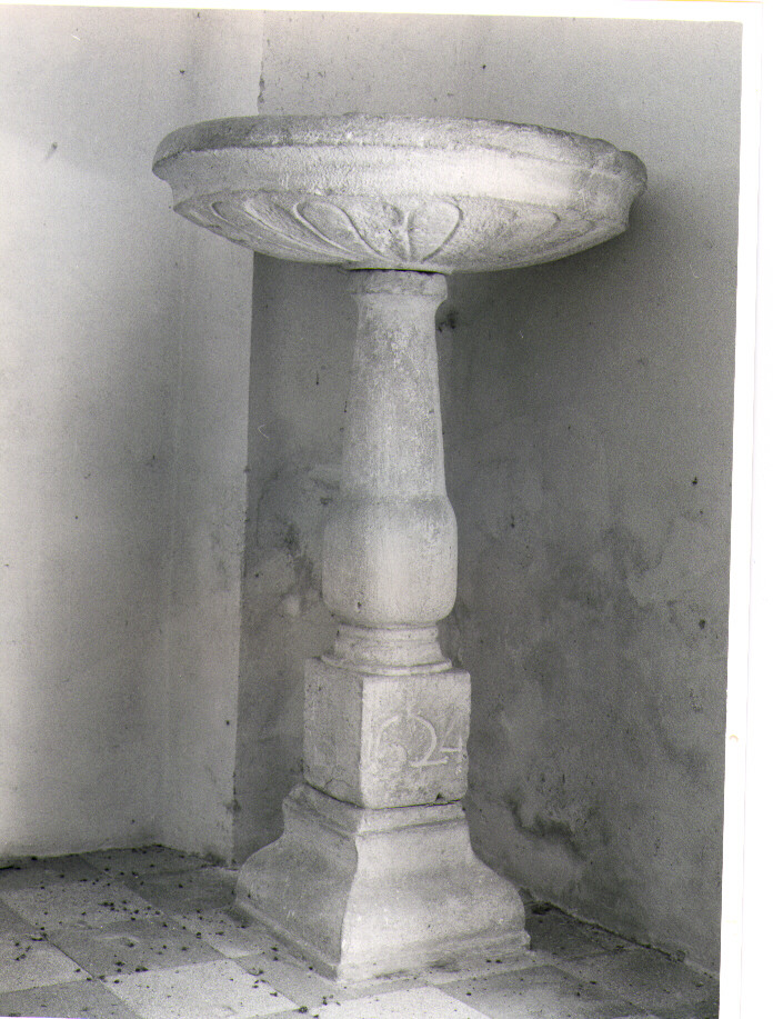 acquasantiera - a fusto - bottega Italia meridionale (sec. XVII)