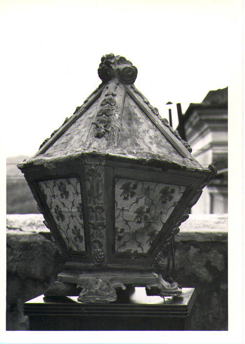 urna - bottega Italia meridionale (sec. XIX)