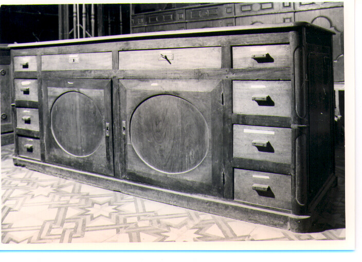 mobile da sacrestia - bottega lucana (prima metà sec. XVIII)