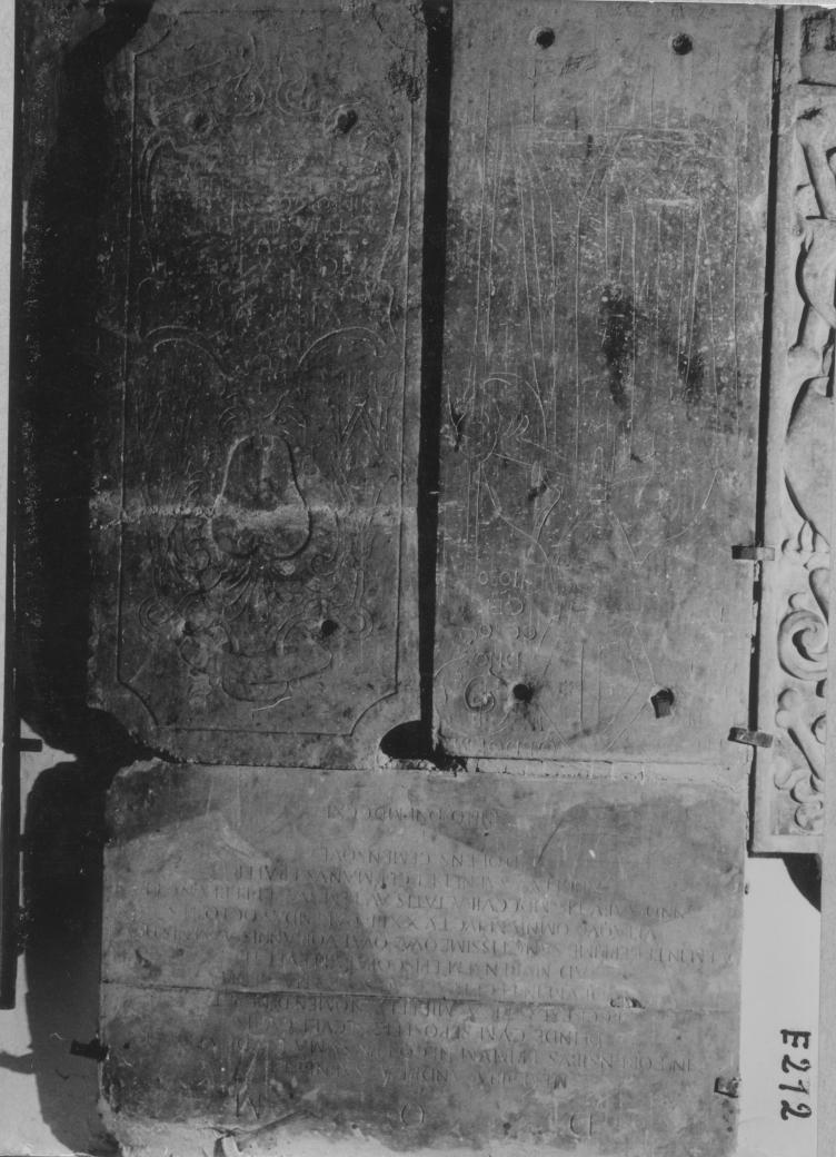 lapide tombale - bottega Italia meridionale (metà sec. XV)