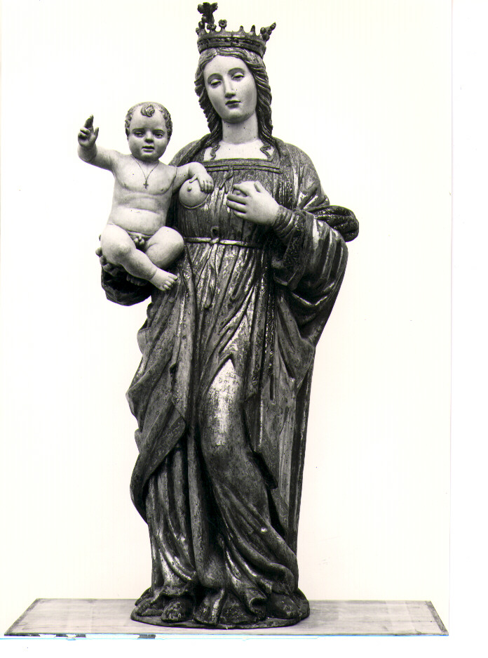 Madonna con personaggi che implorano il suo aiuto (scultura) - bottega Italia meridionale (sec. XVI)