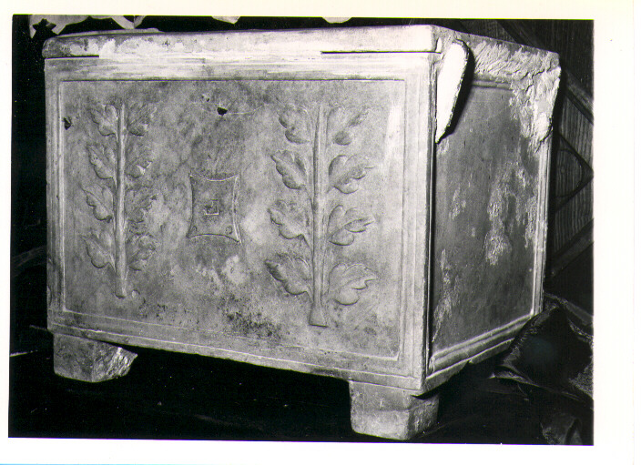 reliquiario a teca - a urna - bottega lucana (fine/inizio secc. XIV/ XV)