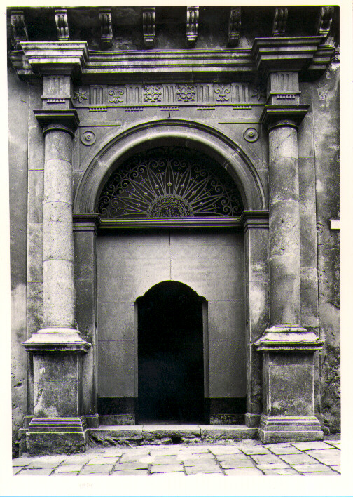 portale - bottega Italia meridionale (sec. XVII)