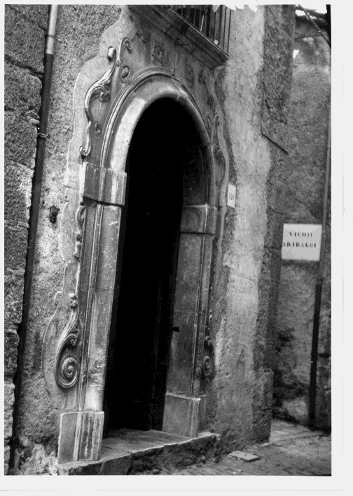 portale - bottega Italia meridionale (sec. XVIII)