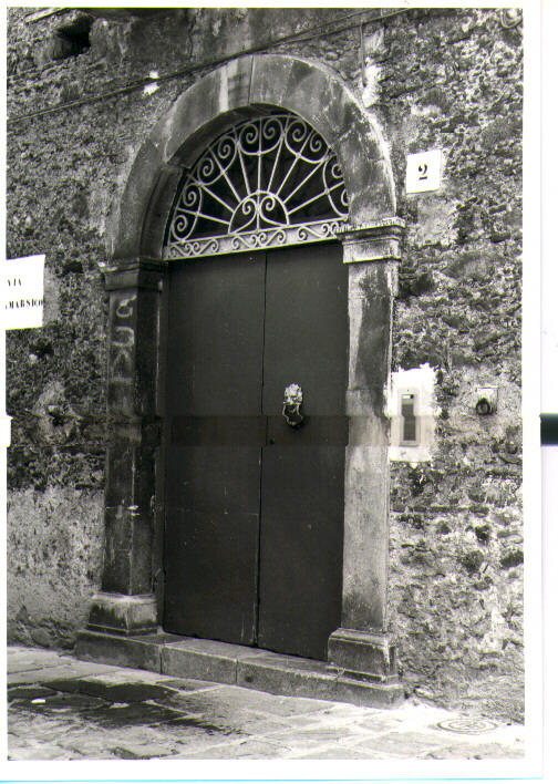 portale - bottega Italia meridionale (sec. XIX)