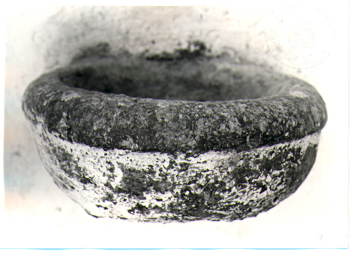 acquasantiera da parete - bottega lucana (sec. XIX)