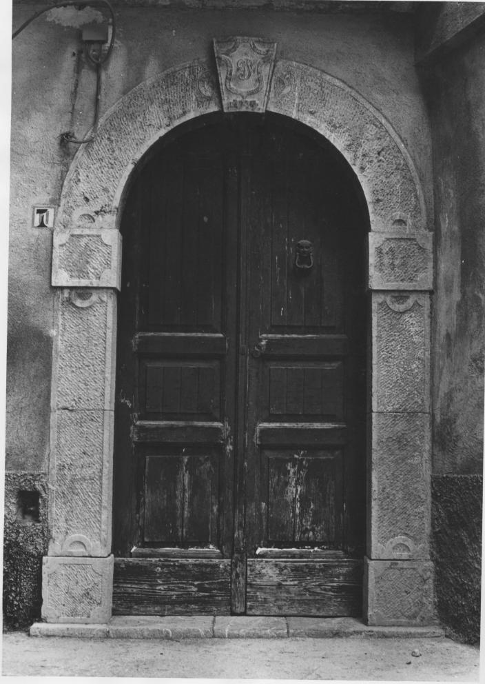 portale - bottega lucana (sec. XX)