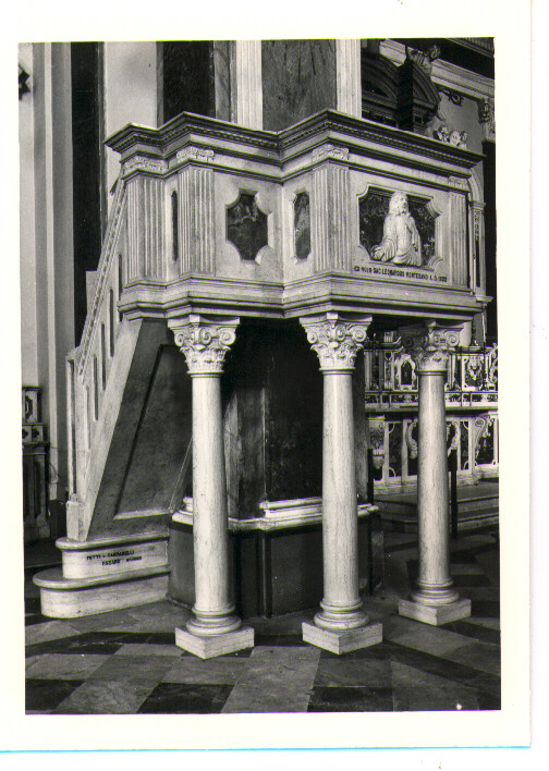 pulpito - bottega Italia meridionale (sec. XX)