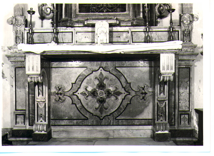altare - bottega napoletana (prima metà sec. XVIII)