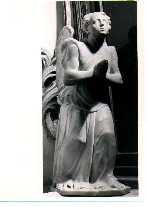 angelo (scultura, coppia) - bottega Italia meridionale (sec. XVI)