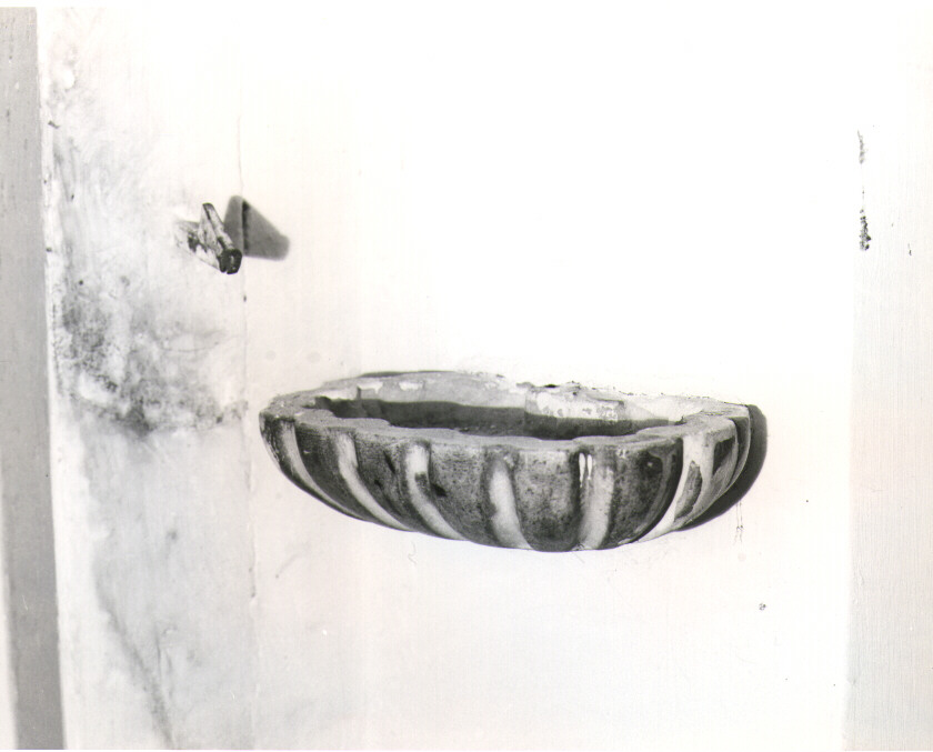 acquasantiera - bottega Italia meridionale (seconda metà sec. XIX)