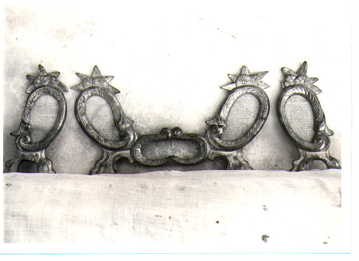 cartagloria, elemento d'insieme - bottega Italia meridionale (seconda metà sec. XIX)