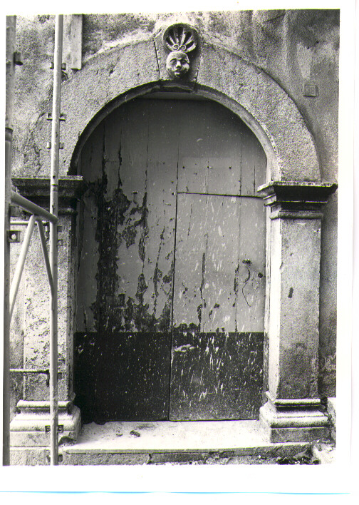 portale - bottega Italia meridionale (seconda metà sec. XIX)