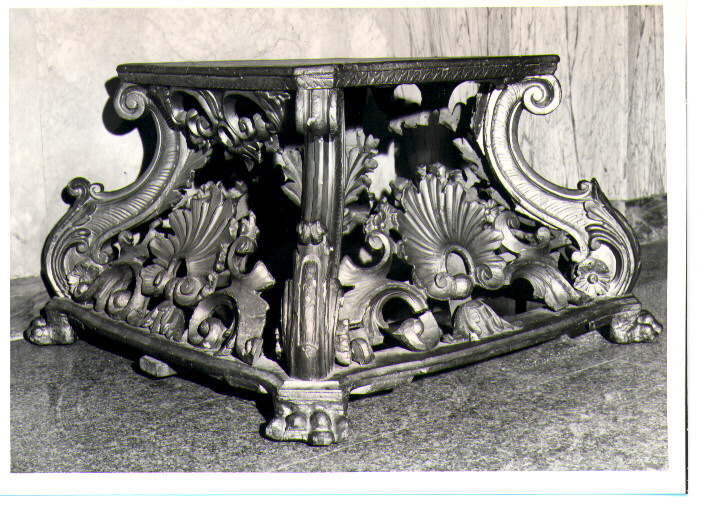 piedistallo di statua - bottega lucana (seconda metà sec. XVIII)