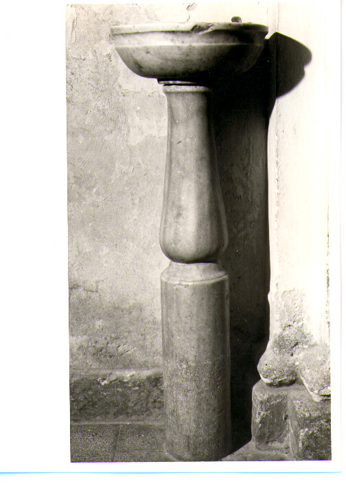 acquasantiera - bottega Italia meridionale (sec. XVII)