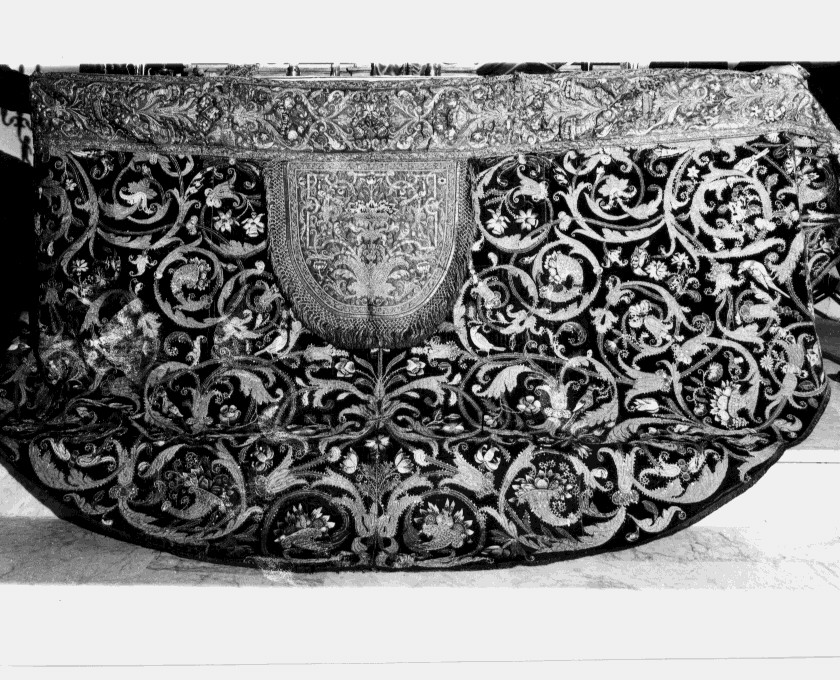 piviale - manifattura Italia meridionale (sec. XVIII)