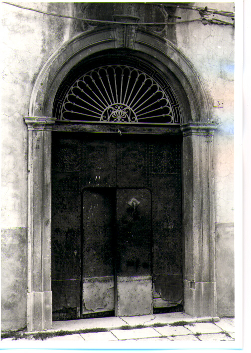 portale - bottega lucana (sec. XIX)