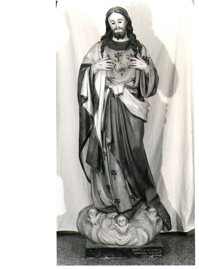 Sacro Cuore di Gesù (scultura) di Bruno Carmelo (bottega) (prima metà sec. XX)