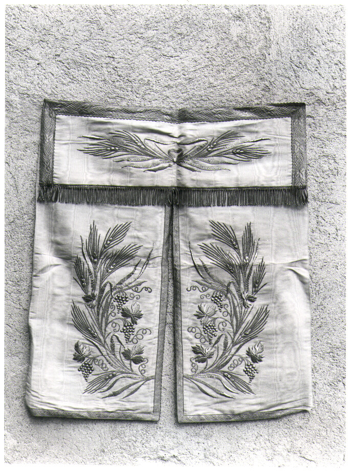 conopeo di tabernacolo - manifattura Italia meridionale (prima metà sec. XX)