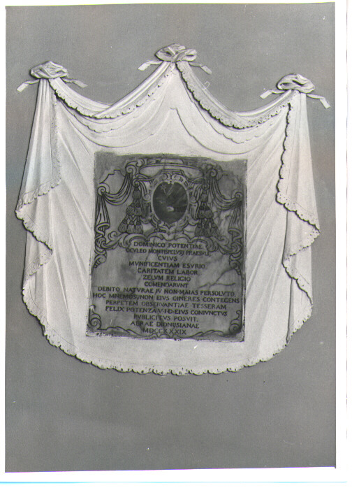 lastra tombale - bottega lucana (sec. XVIII)