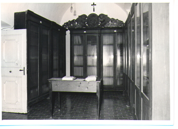 armadio per archivi - bottega lucana (secc. XIX/ XX)