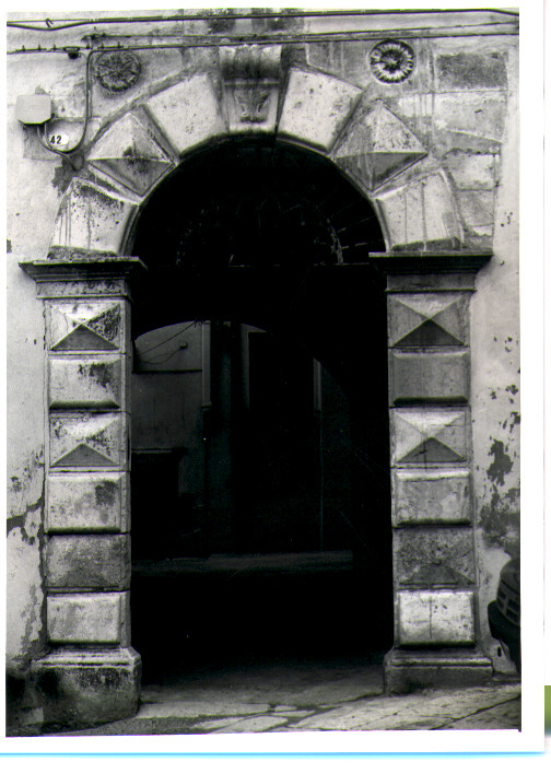 portale - bottega Italia meridionale (sec. XIX)