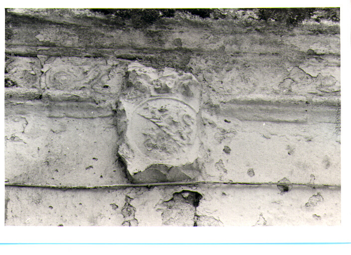 stemma della famiglia Janora, stemma (rilievo) - bottega Italia meridionale (sec. XVIII)