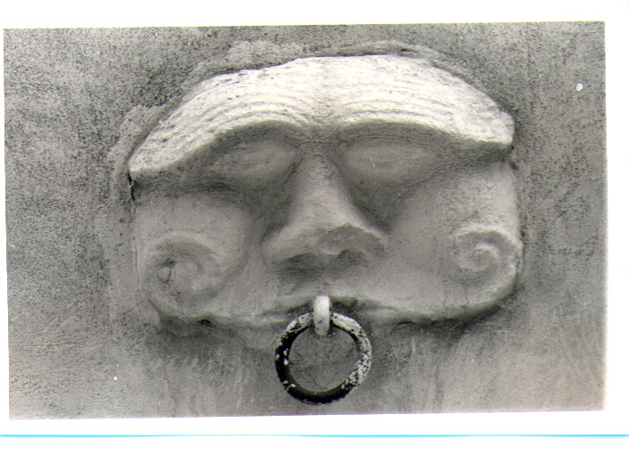 mascherone (rilievo) - bottega Italia meridionale (fine/inizio secc. XVIII/ XIX)