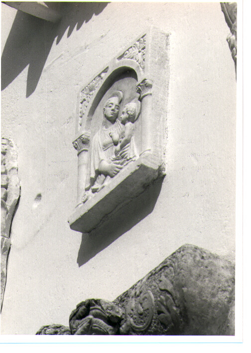 Madonna con Bambino (rilievo) - bottega Italia meridionale (sec. XIX)