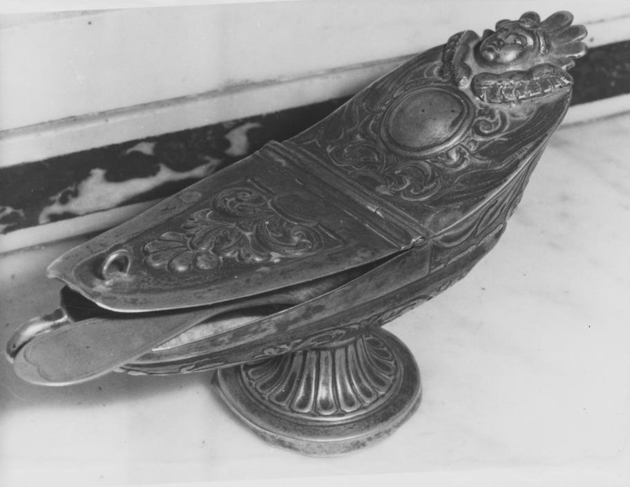 navicella portaincenso - a lucerna - bottega napoletana (fine/inizio secc. XVIII/ XIX)