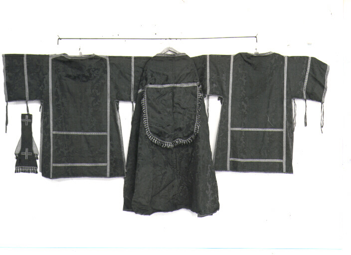 piviale, elemento d'insieme - manifattura lucana (fine/inizio secc. XIX/ XX)