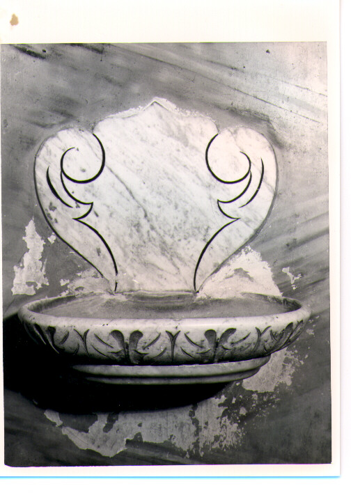 acquasantiera da parete, serie - bottega Italia meridionale (sec. XIX)