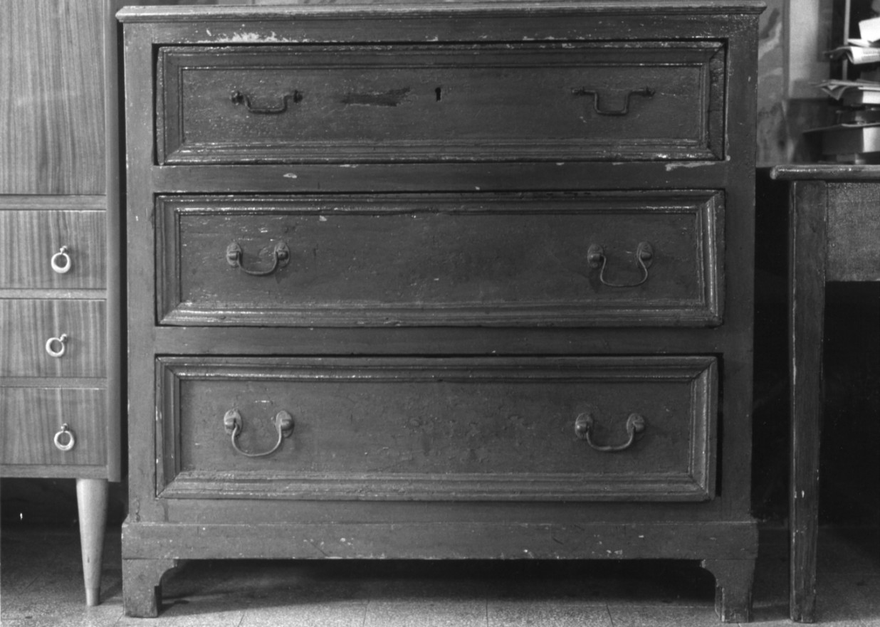 cassettone - bottega Italia meridionale (prima metà sec. XX)