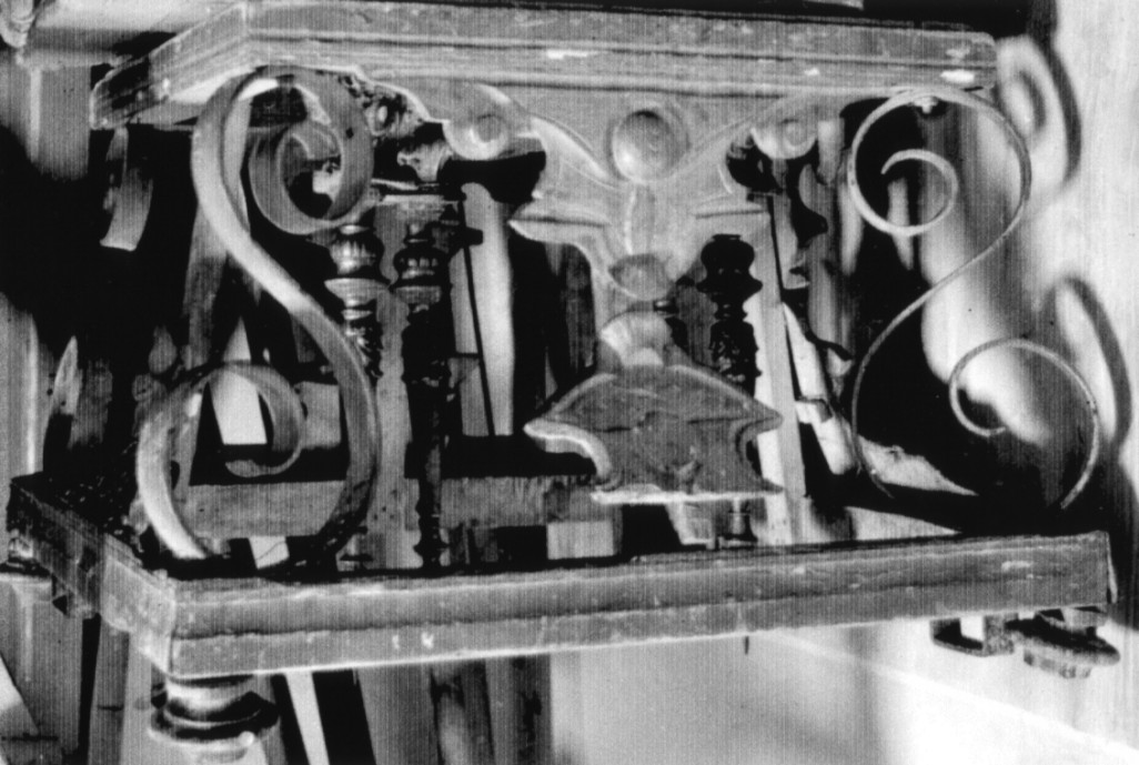 piedistallo di statua - bottega Italia meridionale (prima metà sec. XIX)