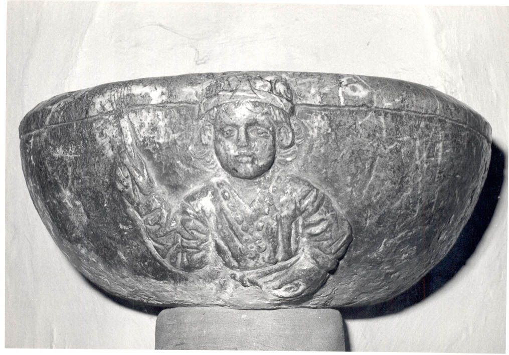 acquasantiera - a fusto, opera isolata - bottega Italia meridionale (seconda metà sec. XII)