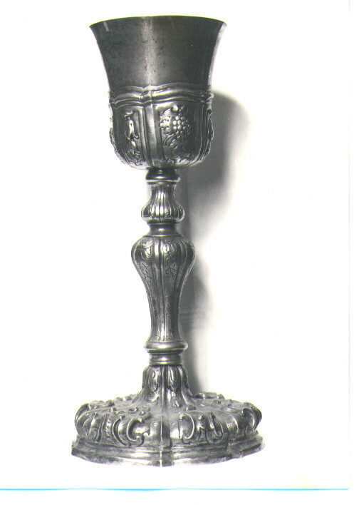 calice - bottega Italia meridionale (sec. XIX)