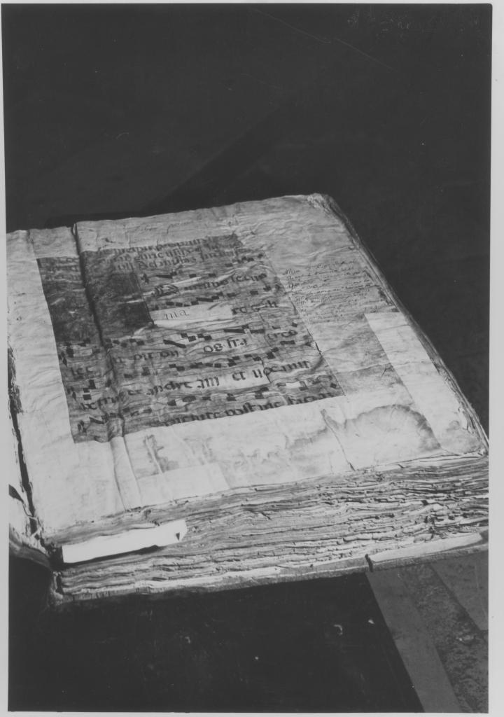 coperta di libro liturgico - bottega Italia meridionale (sec. XV)