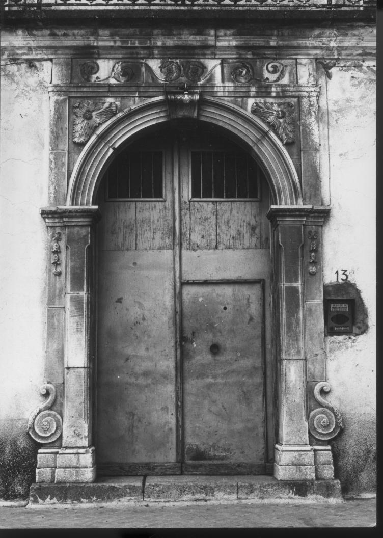 portale - bottega Italia meridionale (sec. XIX)