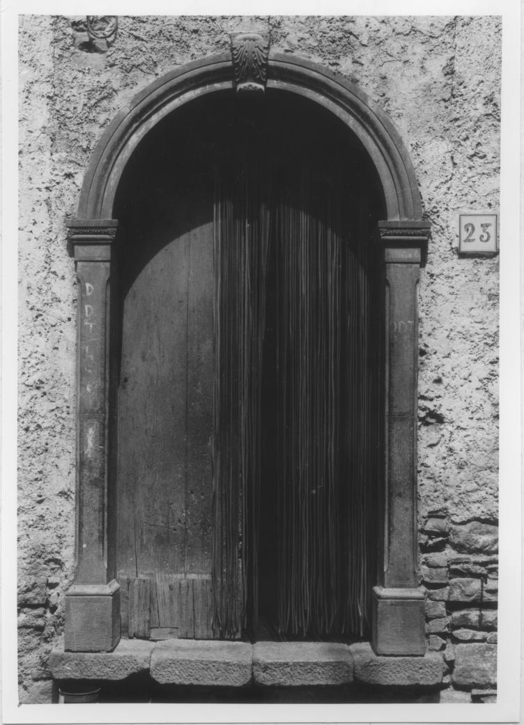 portale di Veneziano Francesco (attribuito) (sec. XX)