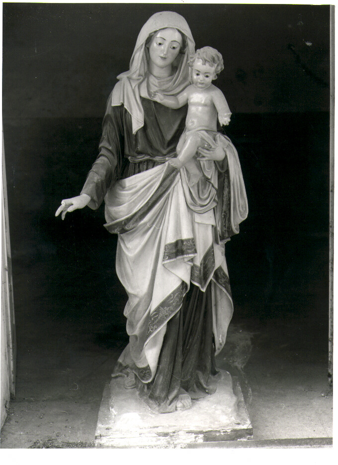 Madonna con Bambino (statua) - bottega lucana (sec. XIX)