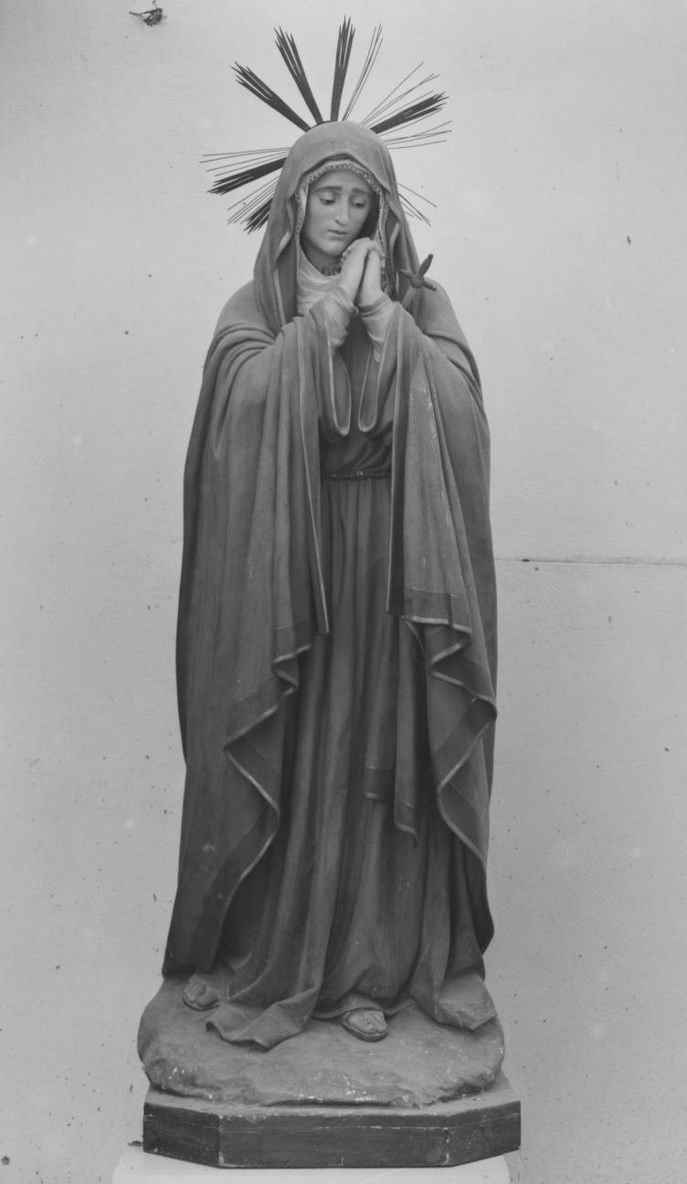 Madonna Addolorata (statua) di Mauro Giuseppe (attribuito) (sec. XX)