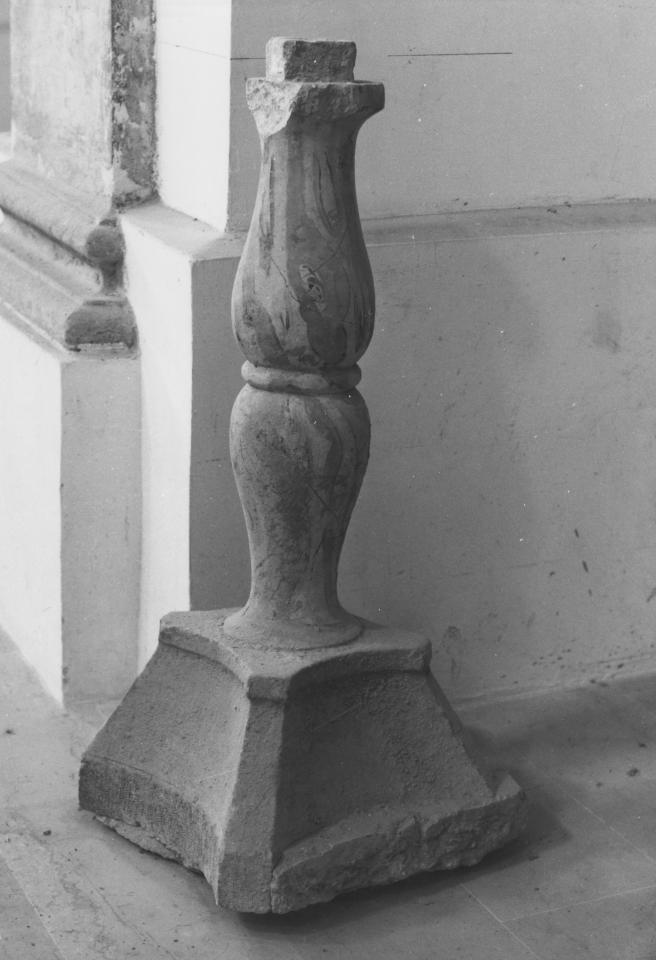 acquasantiera - a fusto - bottega lucana (prima metà sec. XVIII)