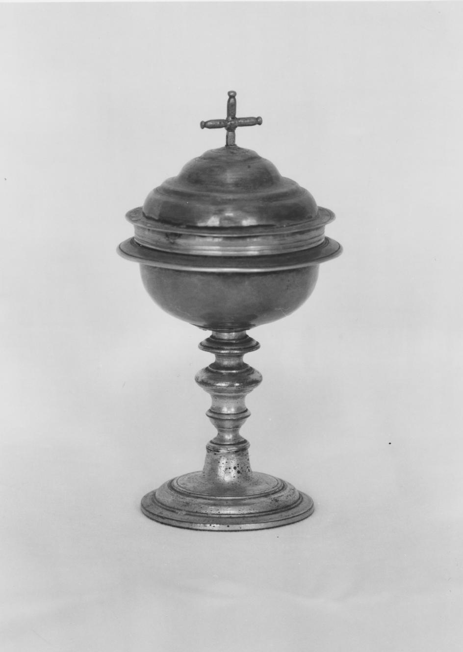 pisside - bottega Italia meridionale (metà sec. XVII)